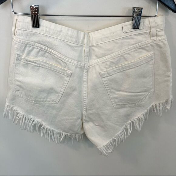 NWOT Blanknyc Hi Rise Frayed Cut Off Jean Shorts | Size 29 - Picture 3 of 8